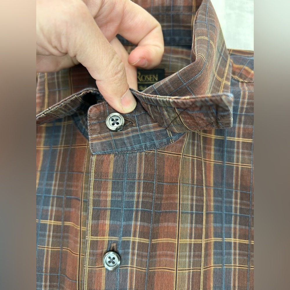 Harry Rosen Men's Plaid Button-Up Shirt - Picture 5 of 10